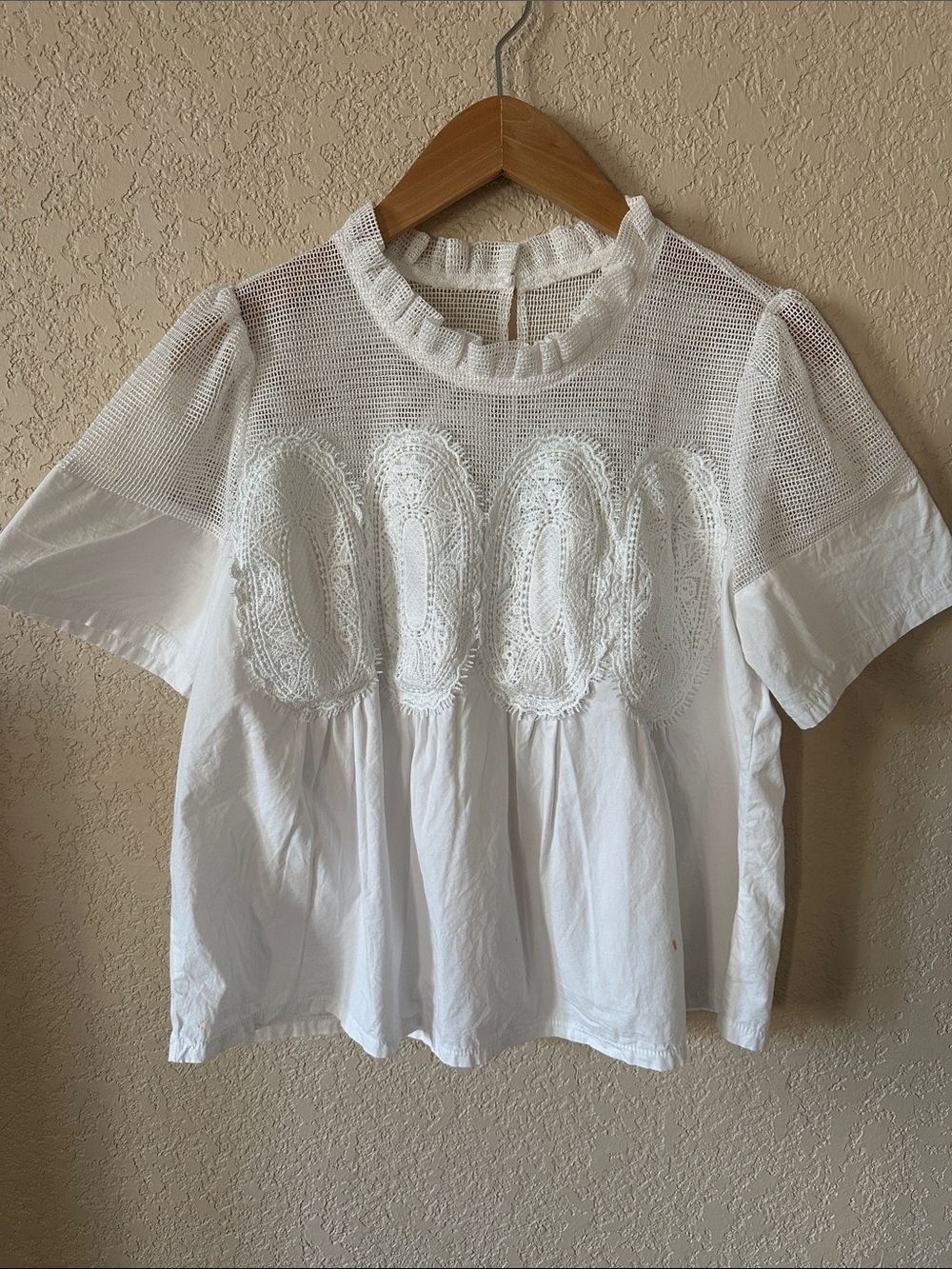 White Crochet Yoke Short Sleeve Peasant Top
